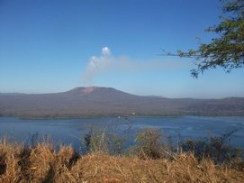 Le Volcan Masaya et la Laguna de Masaya