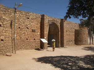 La Porte Sud (Buda Gate, ou Bedri Bari).