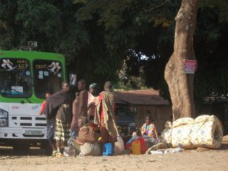 Station de bus de Jinka : on va rentrer au village